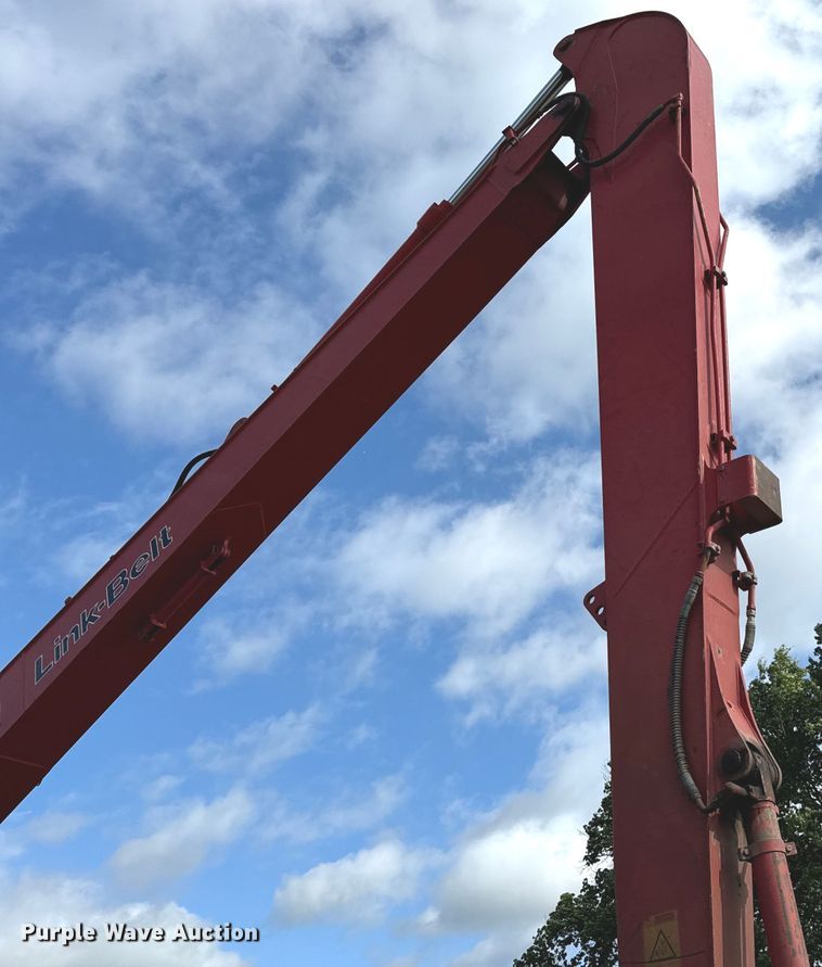 image for item EH6927 2016 Link-Belt 210X4 long reach excavator