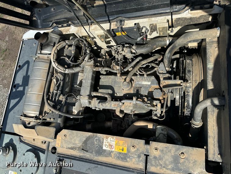 image for item EH6927 2016 Link-Belt 210X4 long reach excavator