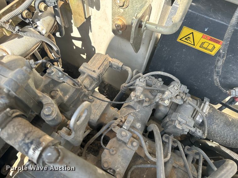 image for item EH6927 2016 Link-Belt 210X4 long reach excavator