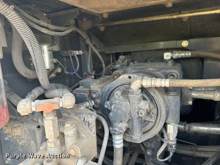 image for item EH6927 2016 Link-Belt 210X4 long reach excavator