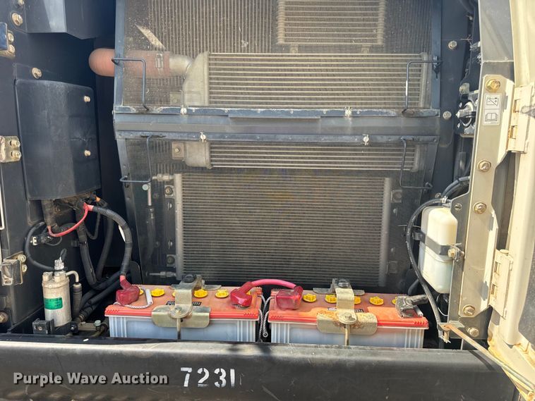 image for item EH6927 2016 Link-Belt 210X4 long reach excavator