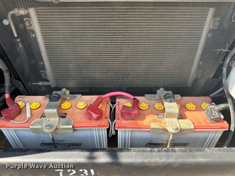 image for item EH6927 2016 Link-Belt 210X4 long reach excavator