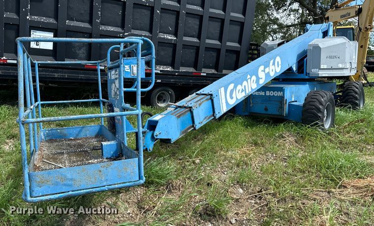 image for item EH6934 1995 Genie S-60 boom lift