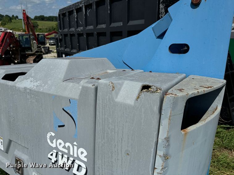 image for item EH6934 1995 Genie S-60 boom lift