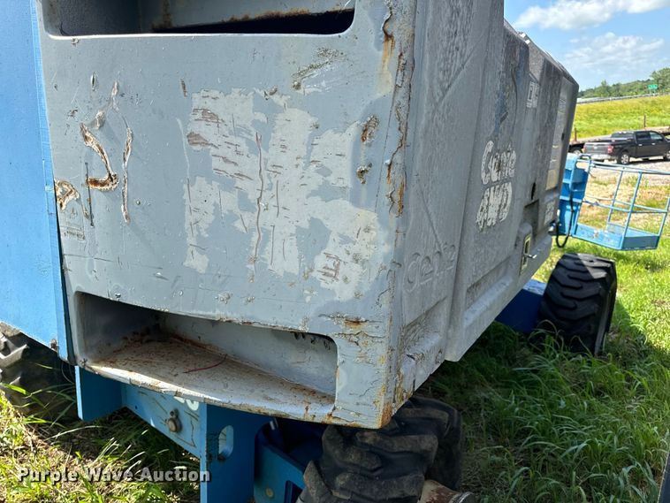 image for item EH6934 1995 Genie S-60 boom lift