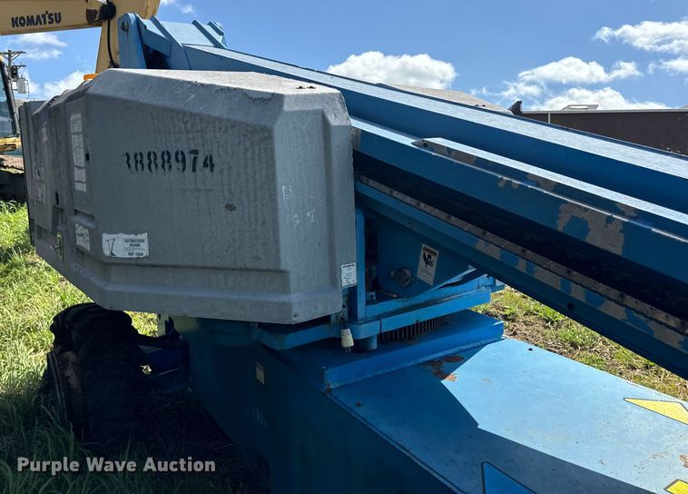 image for item EH6934 1995 Genie S-60 boom lift