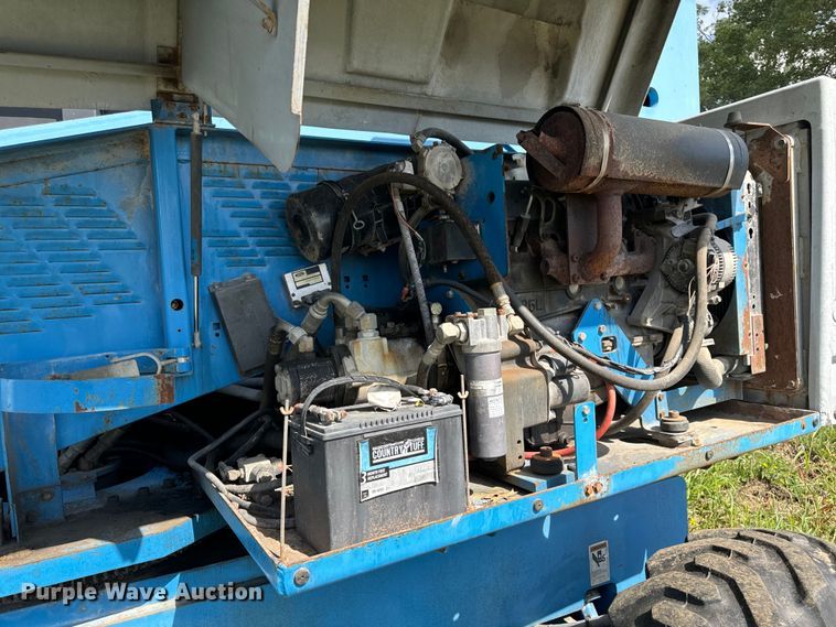image for item EH6934 1995 Genie S-60 boom lift