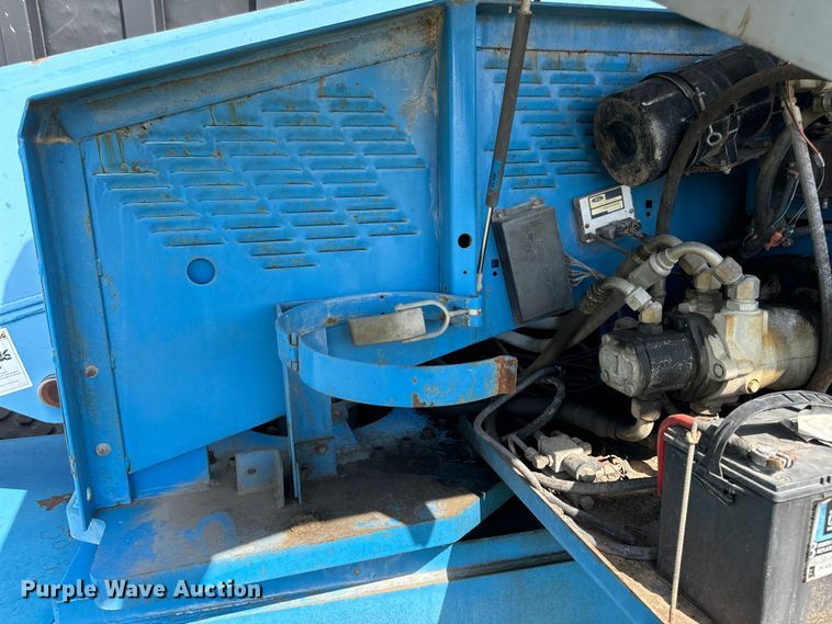 image for item EH6934 1995 Genie S-60 boom lift
