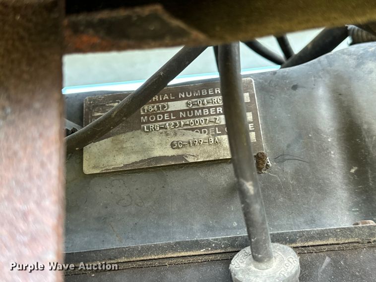 image for item EH6934 1995 Genie S-60 boom lift