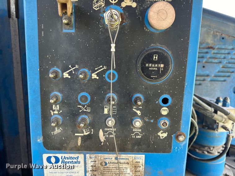 image for item EH6934 1995 Genie S-60 boom lift