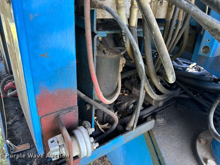 image for item EH6934 1995 Genie S-60 boom lift