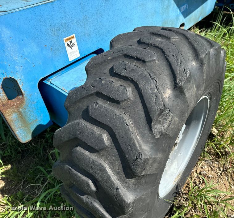 image for item EH6934 1995 Genie S-60 boom lift