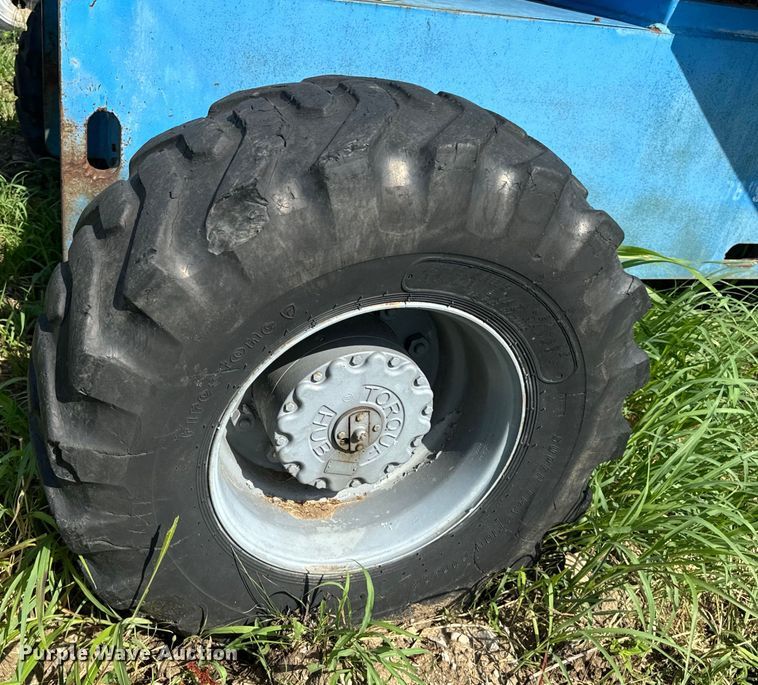 image for item EH6934 1995 Genie S-60 boom lift