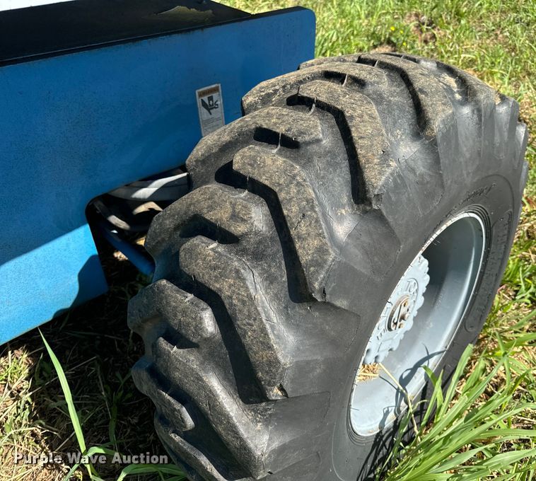 image for item EH6934 1995 Genie S-60 boom lift