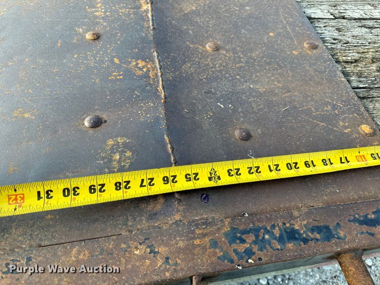 image for item EH6944 2004 Maxwell equipment trailer