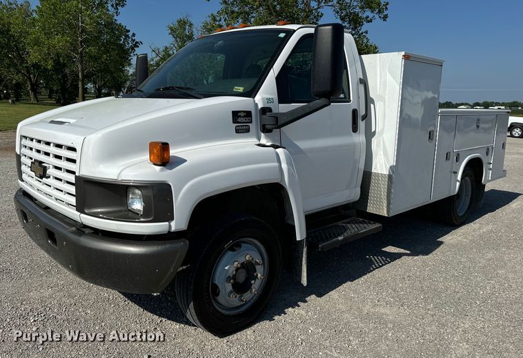 image for item EH6946 2005 Chevrolet  C4500 utility / service truck
