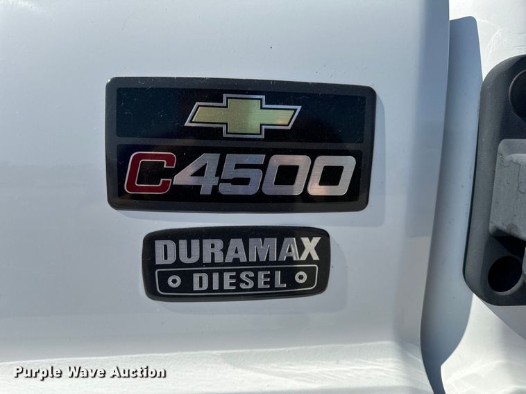 image for item EH6946 2005 Chevrolet  C4500 utility / service truck