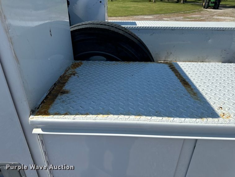 image for item EH6946 2005 Chevrolet  C4500 utility / service truck