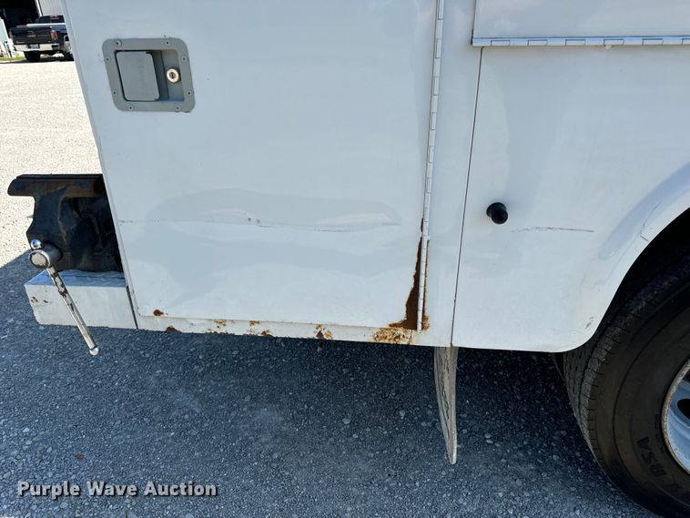 image for item EH6946 2005 Chevrolet  C4500 utility / service truck