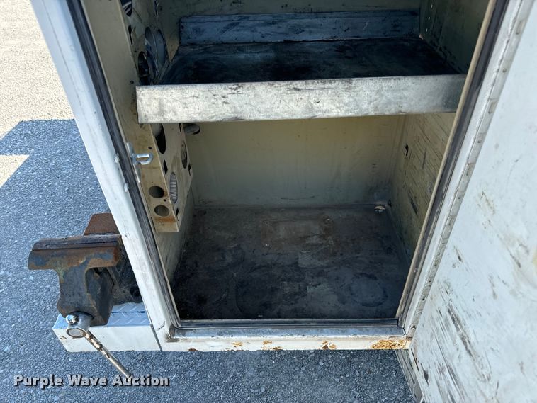 image for item EH6946 2005 Chevrolet  C4500 utility / service truck