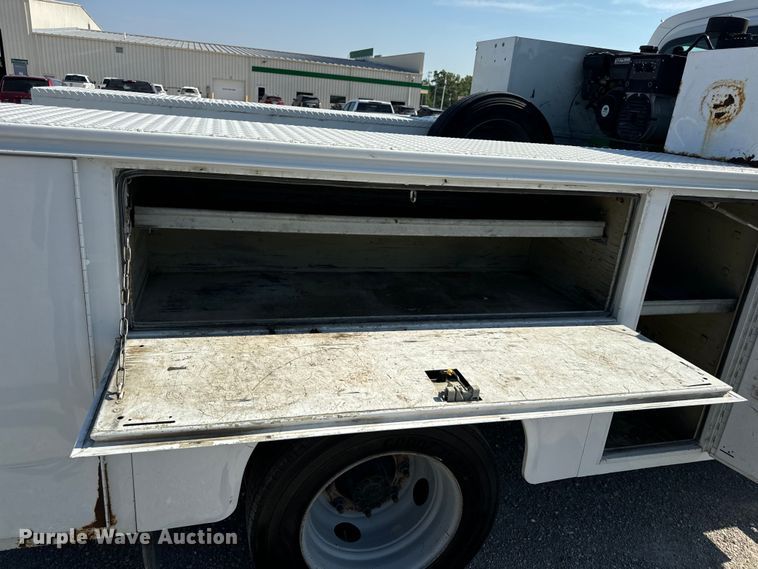 image for item EH6946 2005 Chevrolet  C4500 utility / service truck