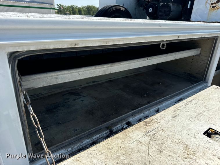 image for item EH6946 2005 Chevrolet  C4500 utility / service truck