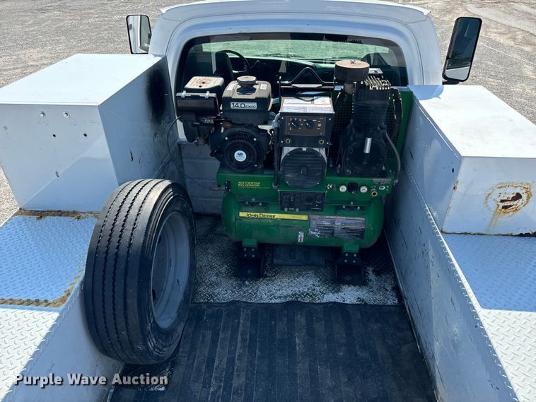 image for item EH6946 2005 Chevrolet  C4500 utility / service truck