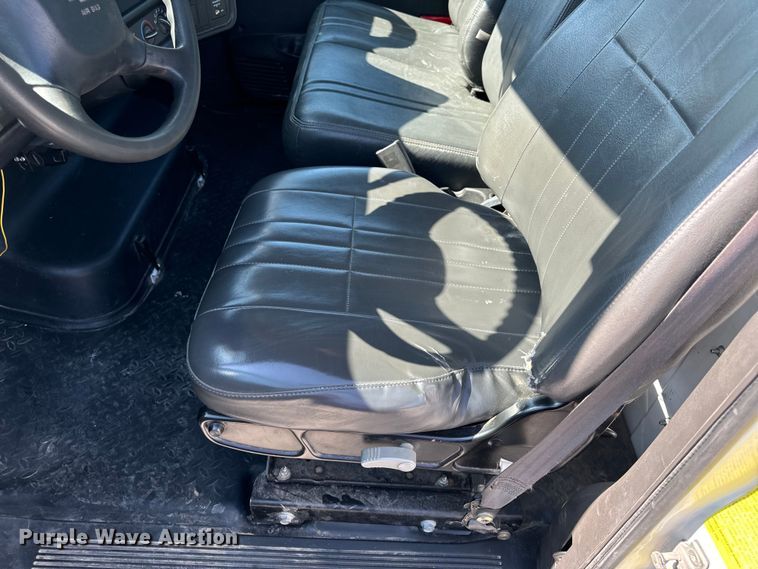 image for item EH6946 2005 Chevrolet  C4500 utility / service truck