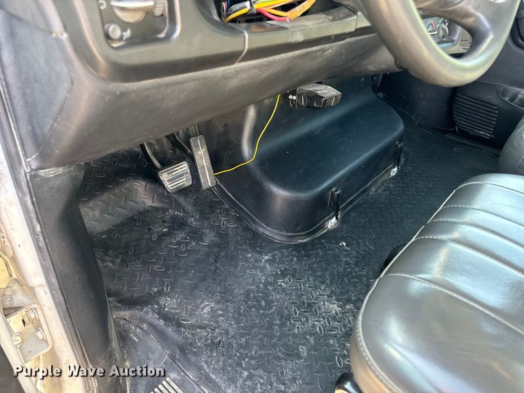 image for item EH6946 2005 Chevrolet  C4500 utility / service truck