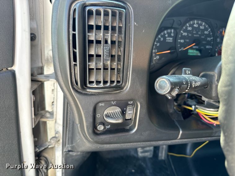 image for item EH6946 2005 Chevrolet  C4500 utility / service truck