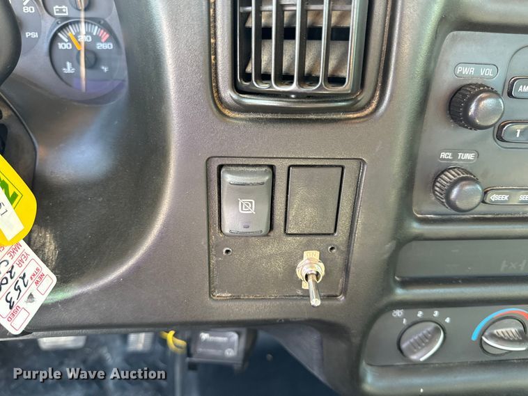 image for item EH6946 2005 Chevrolet  C4500 utility / service truck