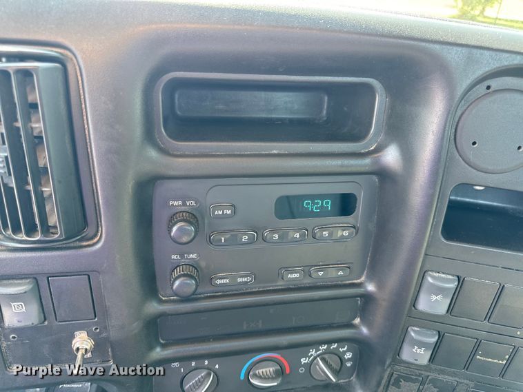 image for item EH6946 2005 Chevrolet  C4500 utility / service truck