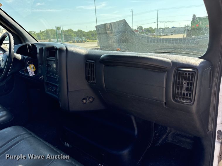 image for item EH6946 2005 Chevrolet  C4500 utility / service truck