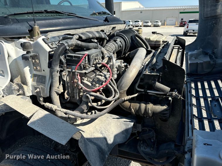 image for item EH6946 2005 Chevrolet  C4500 utility / service truck