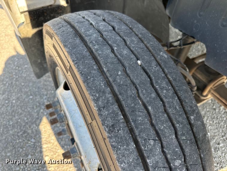 image for item EH6946 2005 Chevrolet  C4500 utility / service truck