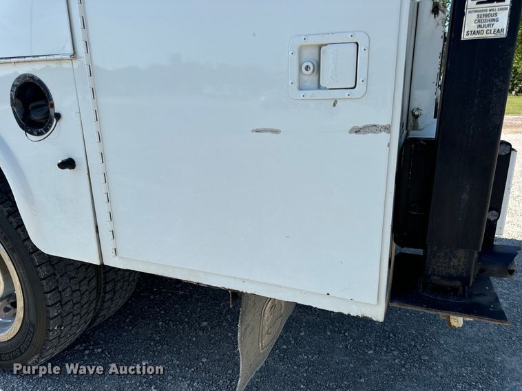 image for item EH6948 2005 Chevrolet  C4500 utility / service truck