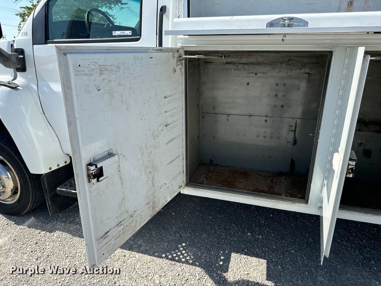 image for item EH6948 2005 Chevrolet  C4500 utility / service truck