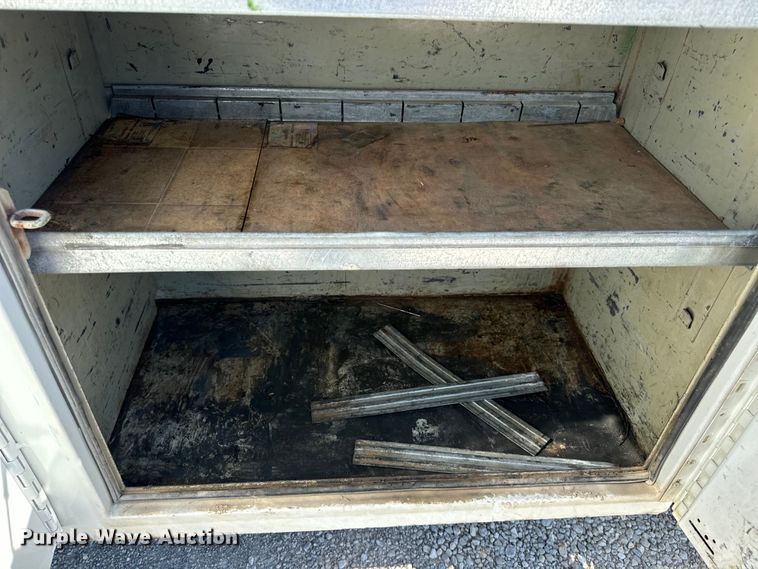 image for item EH6948 2005 Chevrolet  C4500 utility / service truck