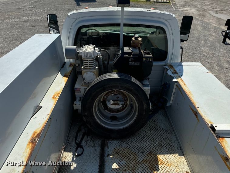 image for item EH6948 2005 Chevrolet  C4500 utility / service truck