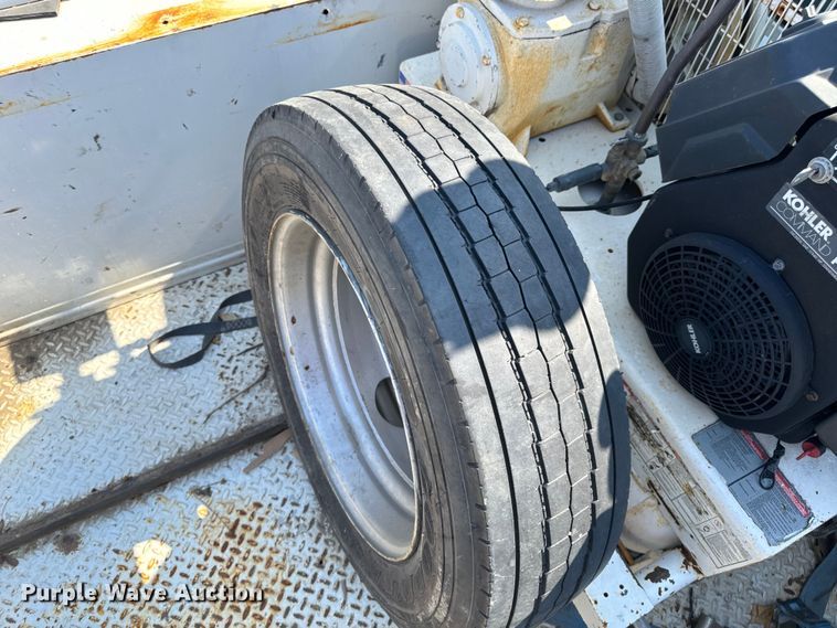 image for item EH6948 2005 Chevrolet  C4500 utility / service truck