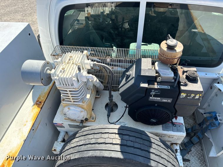 image for item EH6948 2005 Chevrolet  C4500 utility / service truck