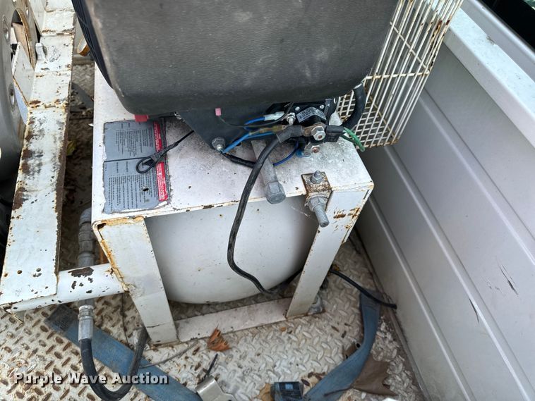 image for item EH6948 2005 Chevrolet  C4500 utility / service truck