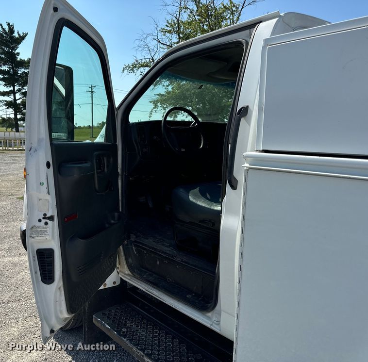 image for item EH6948 2005 Chevrolet  C4500 utility / service truck
