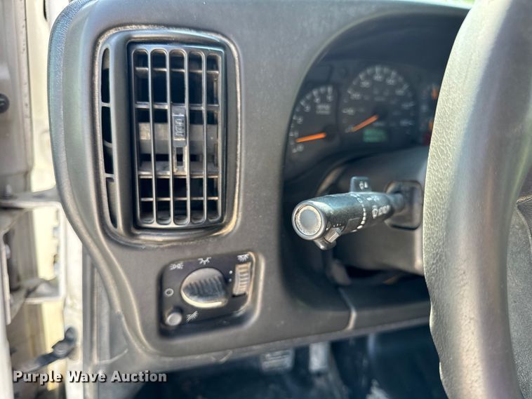 image for item EH6948 2005 Chevrolet  C4500 utility / service truck