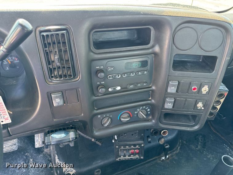 image for item EH6948 2005 Chevrolet  C4500 utility / service truck