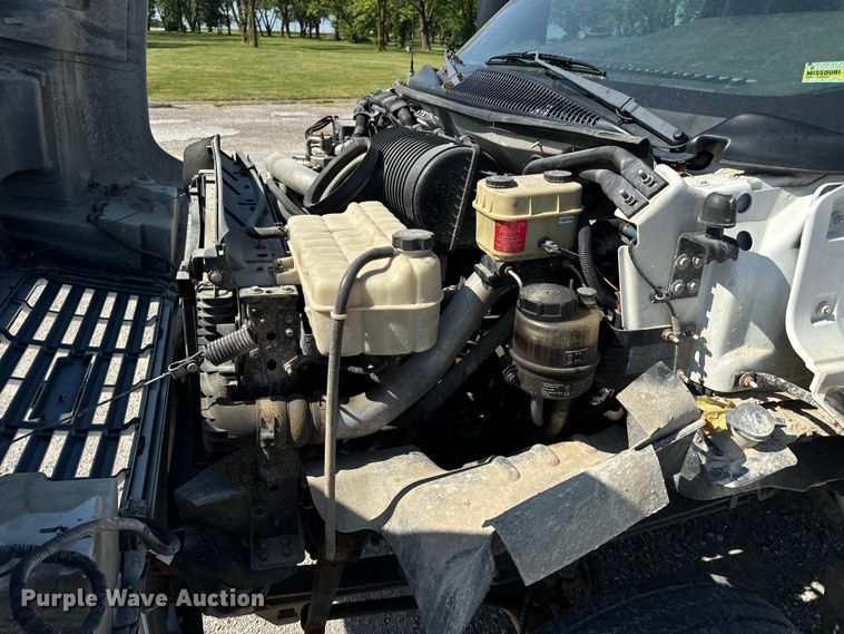 image for item EH6948 2005 Chevrolet  C4500 utility / service truck