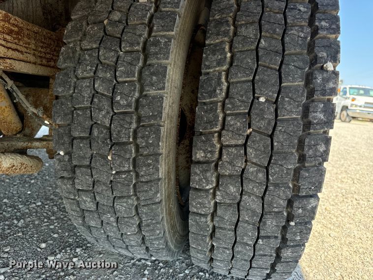 image for item EH6948 2005 Chevrolet  C4500 utility / service truck