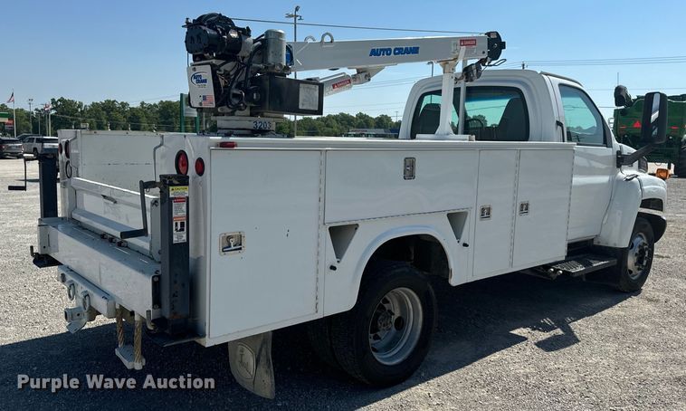 image for item EH6949 2005 Chevrolet  C4500 utility / service truck