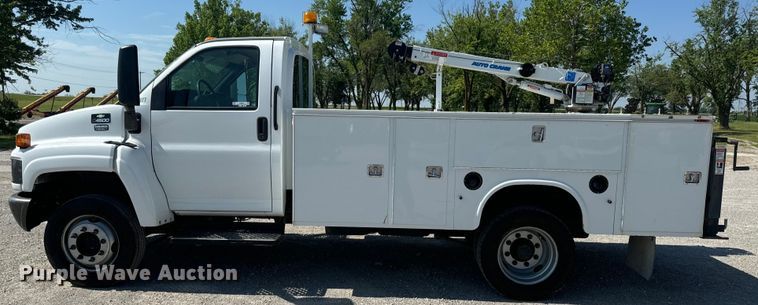 image for item EH6949 2005 Chevrolet  C4500 utility / service truck
