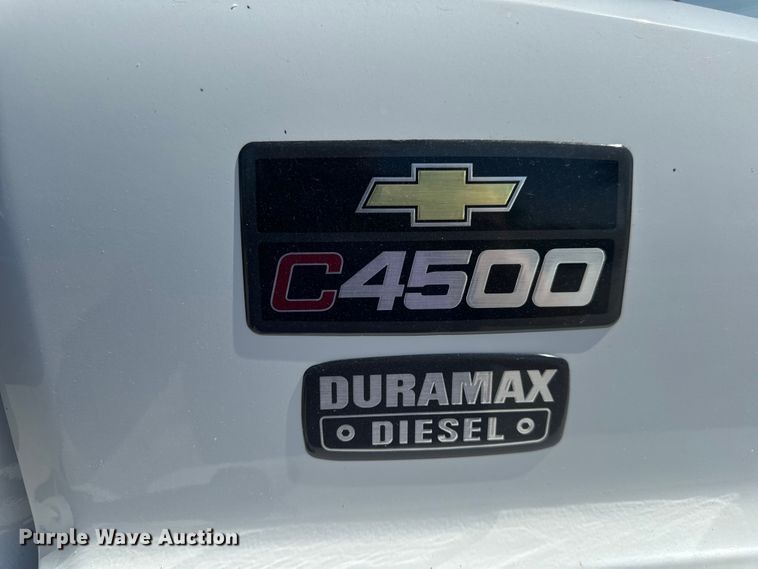 image for item EH6949 2005 Chevrolet  C4500 utility / service truck